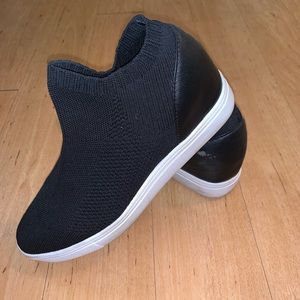 Steve Madden black shoes